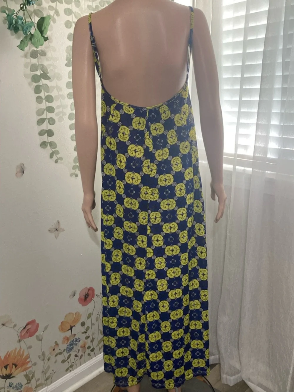 ๐ Sz OS India Boutique Navy and Yellow Floral Maxi Slip Dress - Picture 3 of 7